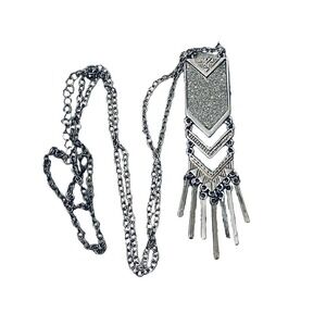 Silver‎ Chevron style long pendant chain necklace